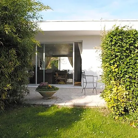 D'hotes La Tribu Bed & Breakfast Quévreville-la-Poterie