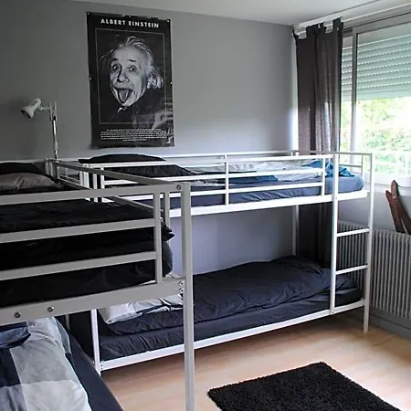 D'hotes La Tribu Bed & Breakfast 3*